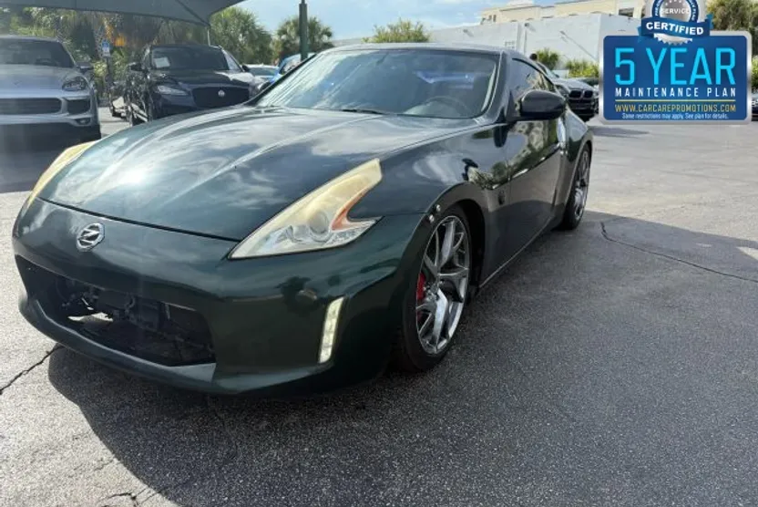 2014 Nissan 370Z photo 1