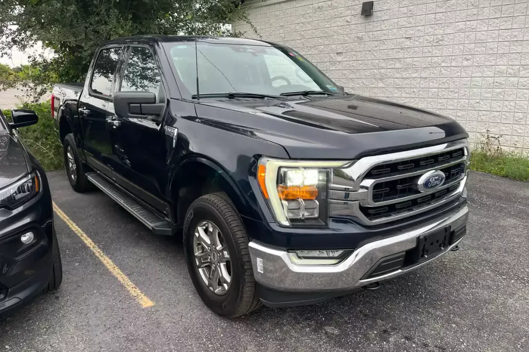 2023 Ford F-150 XLT photo 1