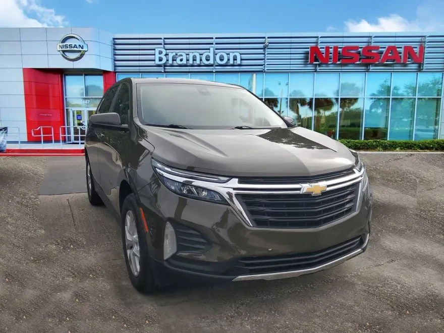2023 Chevrolet Equinox LT photo 1