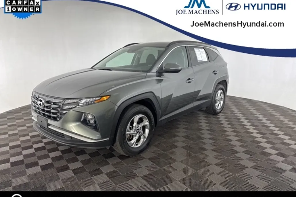 2022 Hyundai Tucson SEL photo 1