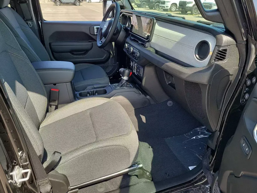 2025 Jeep Gladiator Sport S photo 1