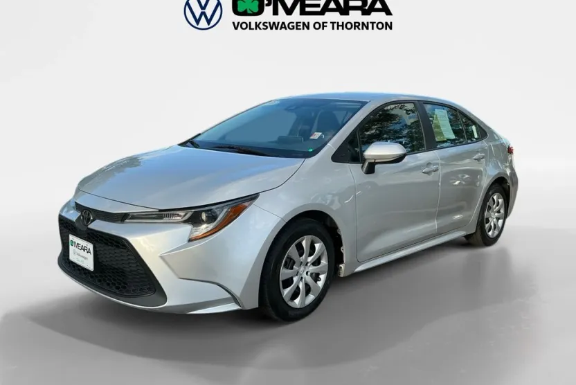 2021 Toyota Corolla LE photo 1
