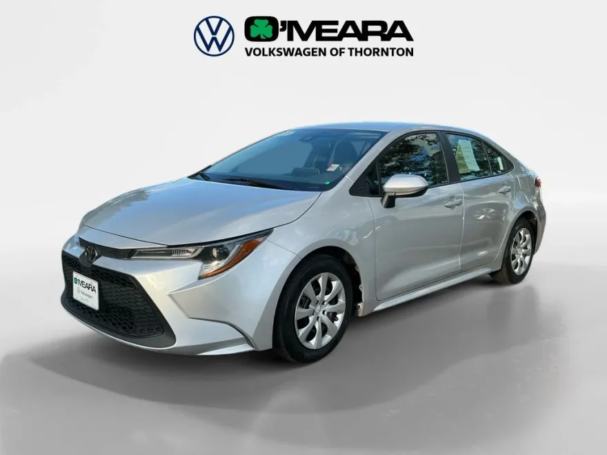 2021 Toyota Corolla LE photo 1