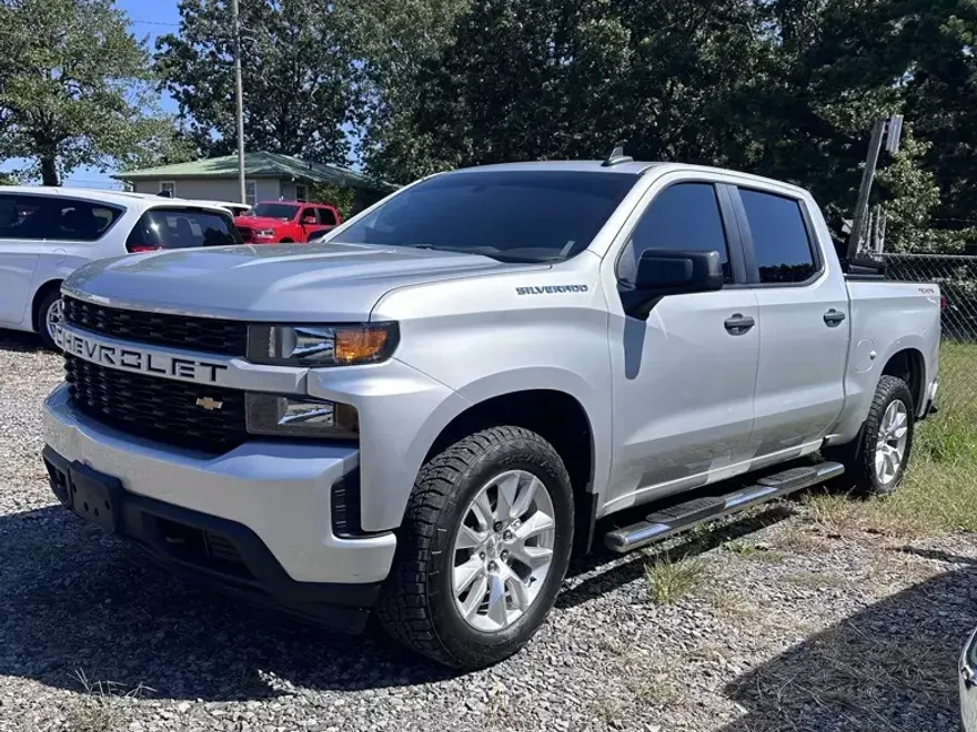 2022 Chevrolet Silverado 1500 Custom photo 1