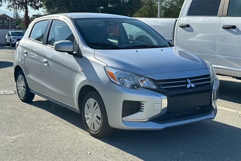 2024 Mitsubishi Mirage ES photo 1