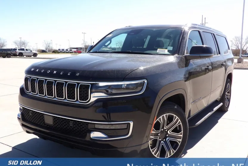 2024 Jeep Wagoneer L Series I photo 1