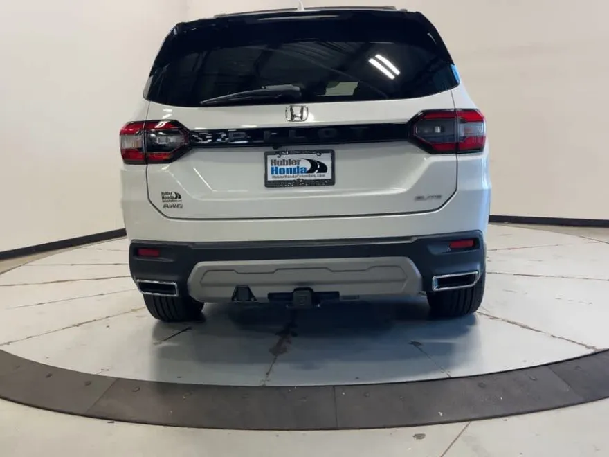 2023 Honda Pilot Elite photo 1