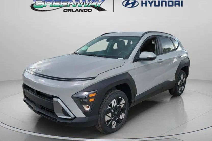 2025 Hyundai Kona SEL photo 1
