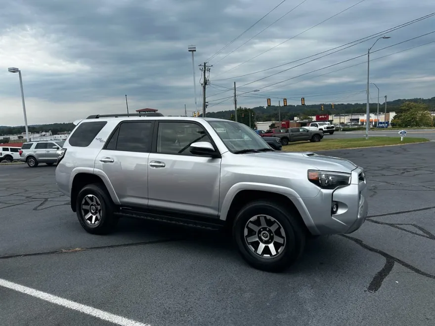 2024 Toyota 4Runner TRD photo 1