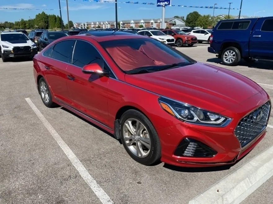 2019 Hyundai Sonata Sport photo 1