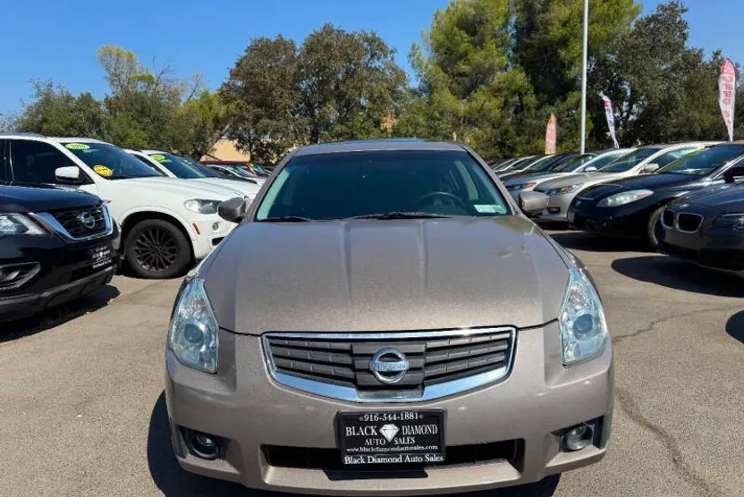 2008 Nissan Maxima SE photo 1
