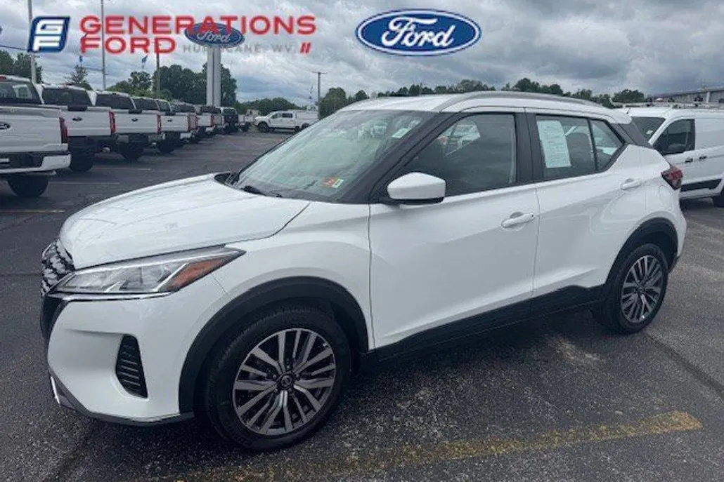 2021 Nissan Kicks SV photo 1