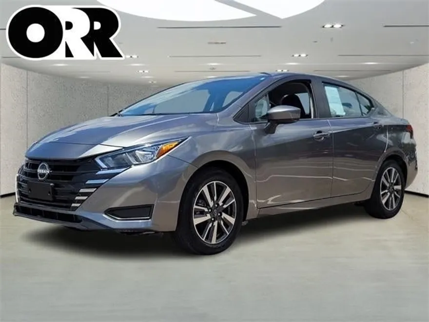 2024 Nissan Versa SV photo 1