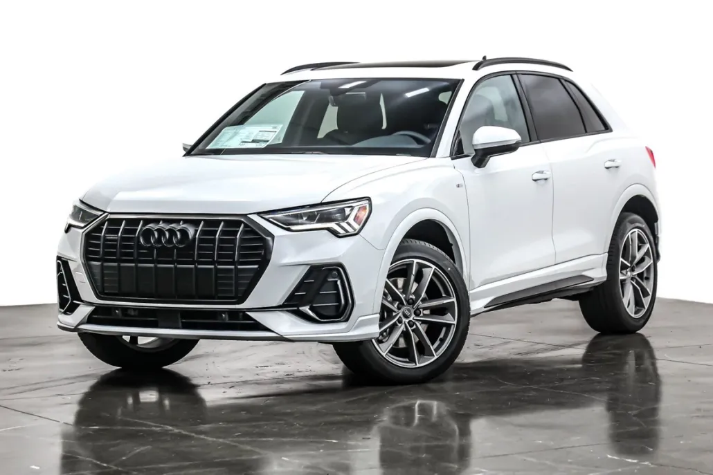 2025 Audi Q3 S line Premium 45 TFSI photo 1