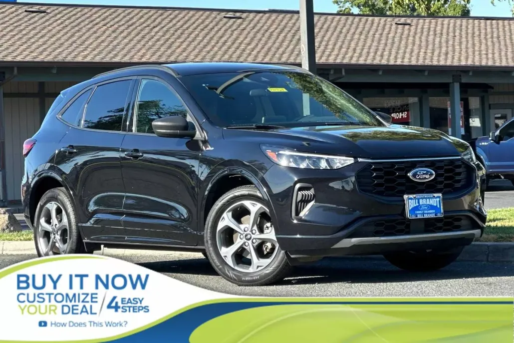 2023 Ford Escape ST-Line photo 1