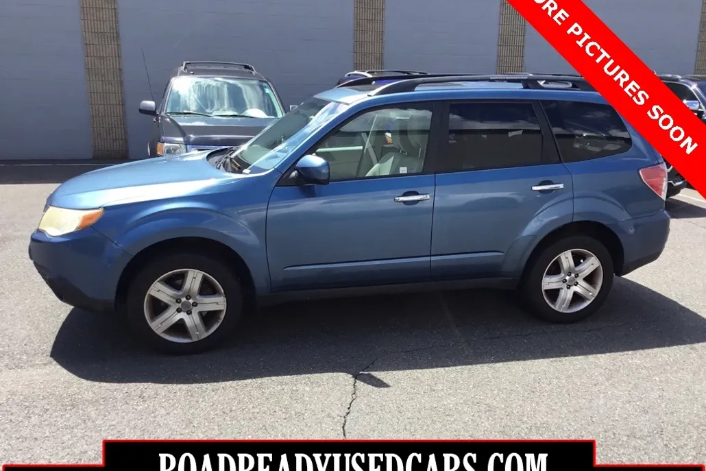 2010 Subaru Forester 2.5X Premium photo 1