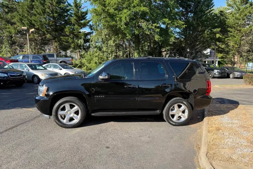 2013 Chevrolet Tahoe LT photo 1