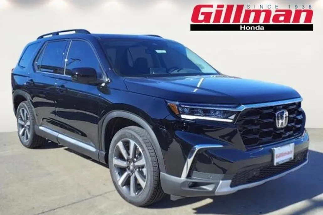 2025 Honda Pilot Touring photo 1