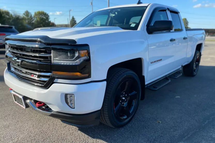 2019 Chevrolet Silverado 1500 photo 1