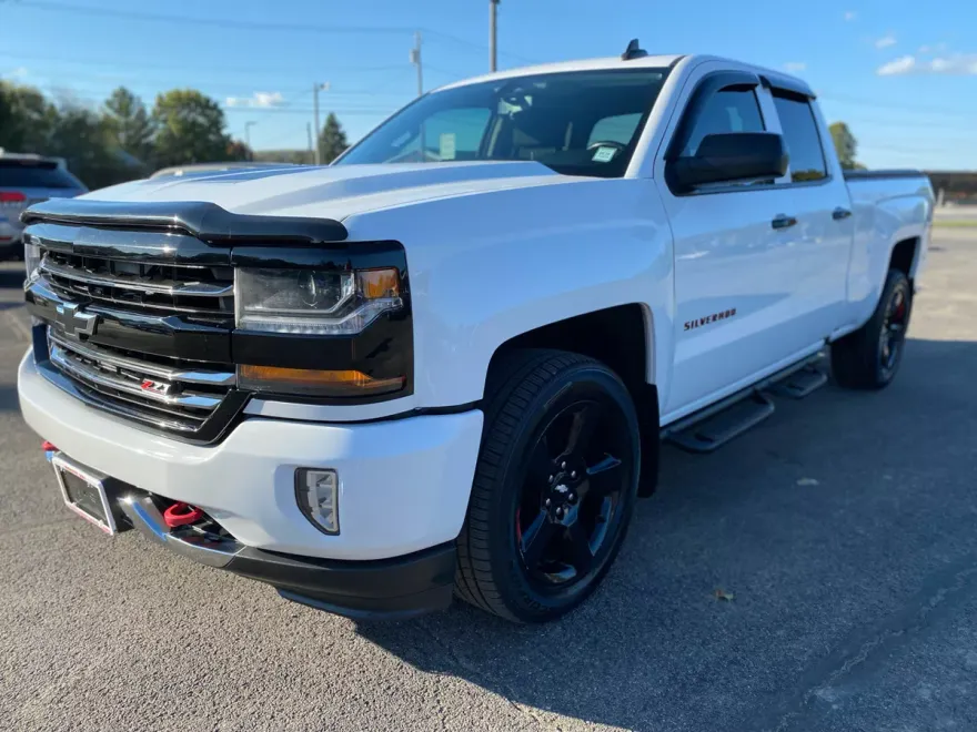 2019 Chevrolet Silverado 1500 photo 1