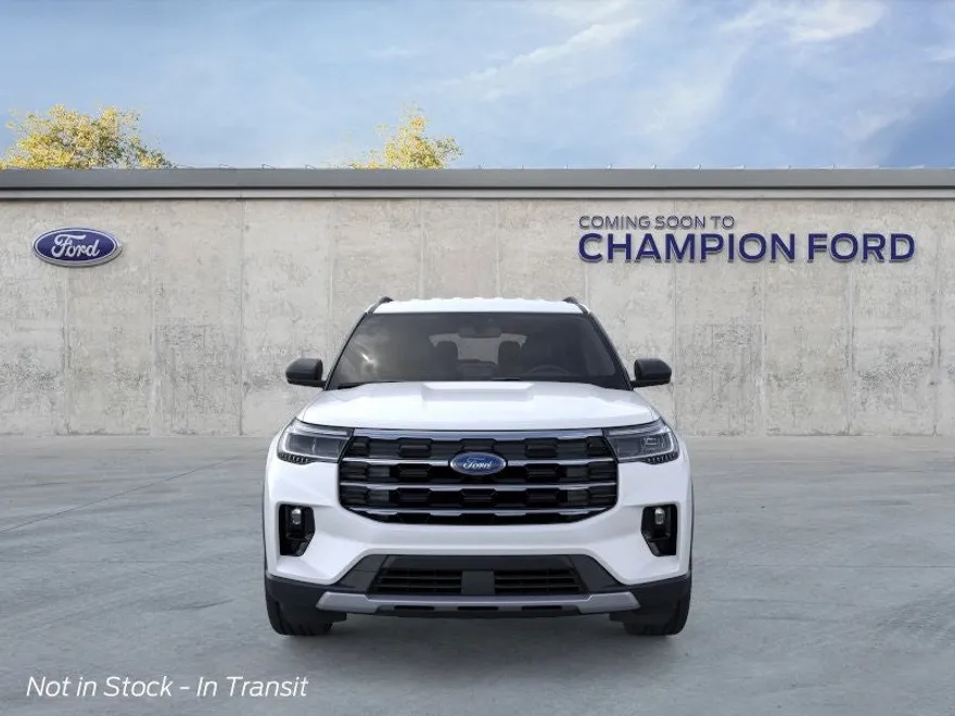 2025 Ford Explorer photo 1