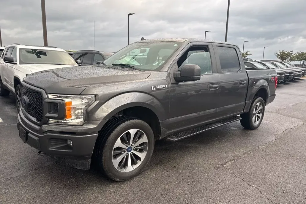 2020 Ford F-150 XL photo 1