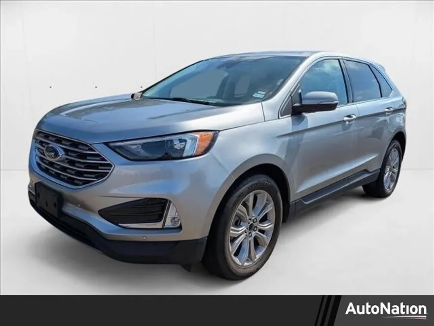 2022 Ford Edge Titanium photo 1