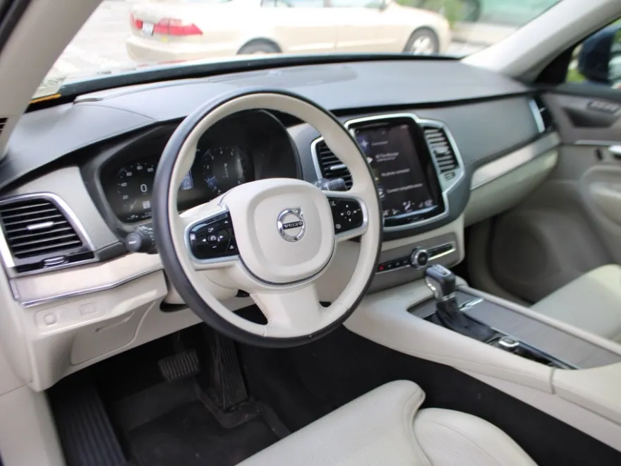 2022 Volvo XC90 T6 AWD Inscription photo 1