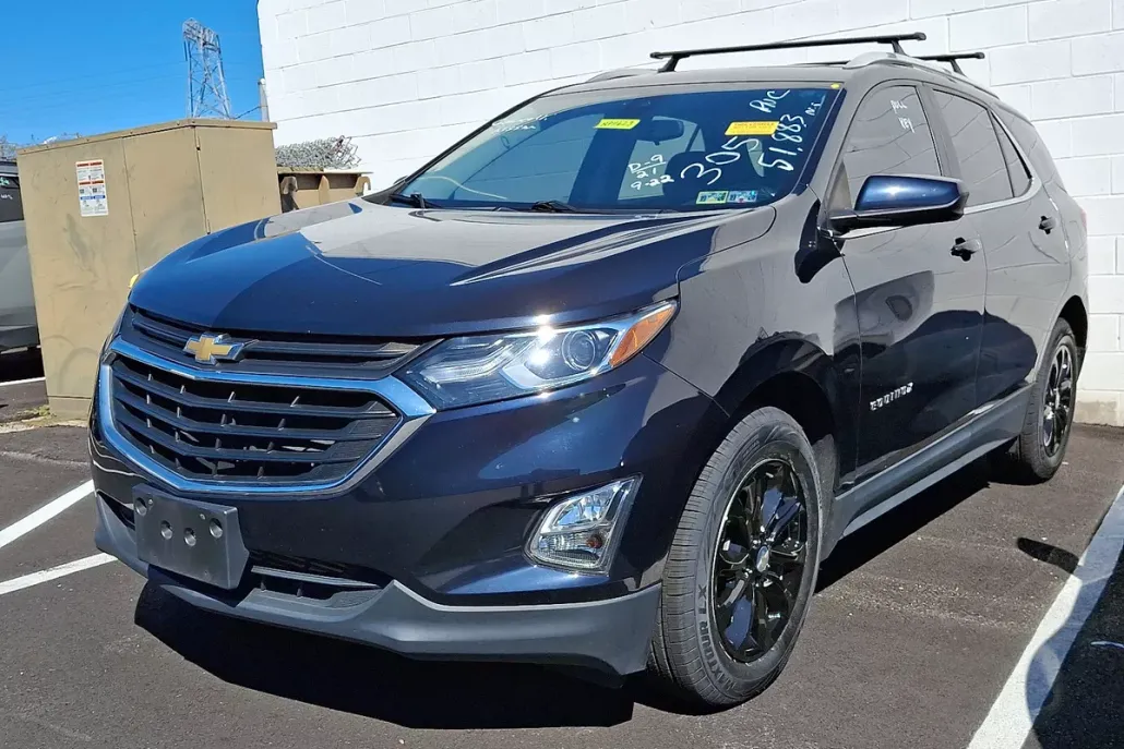 2021 Chevrolet Equinox LT photo 1