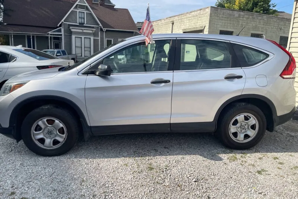 2014 Honda CR-V LX photo 1
