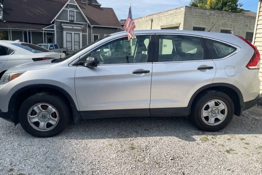 2014 Honda CR-V LX photo 1