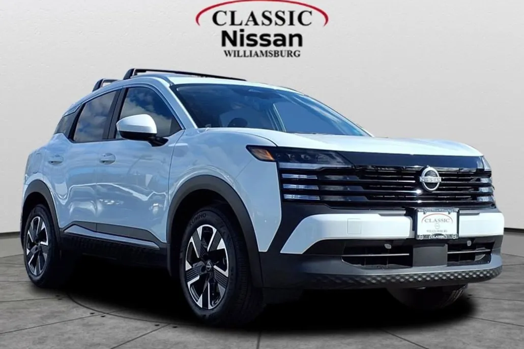 2025 Nissan Kicks SV photo 1