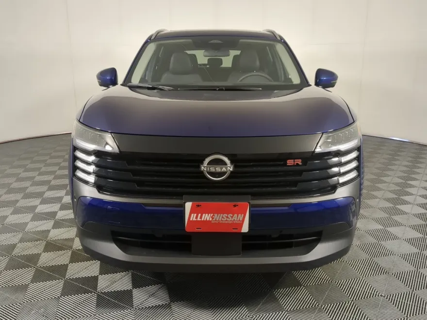 2025 Nissan Kicks SR photo 1