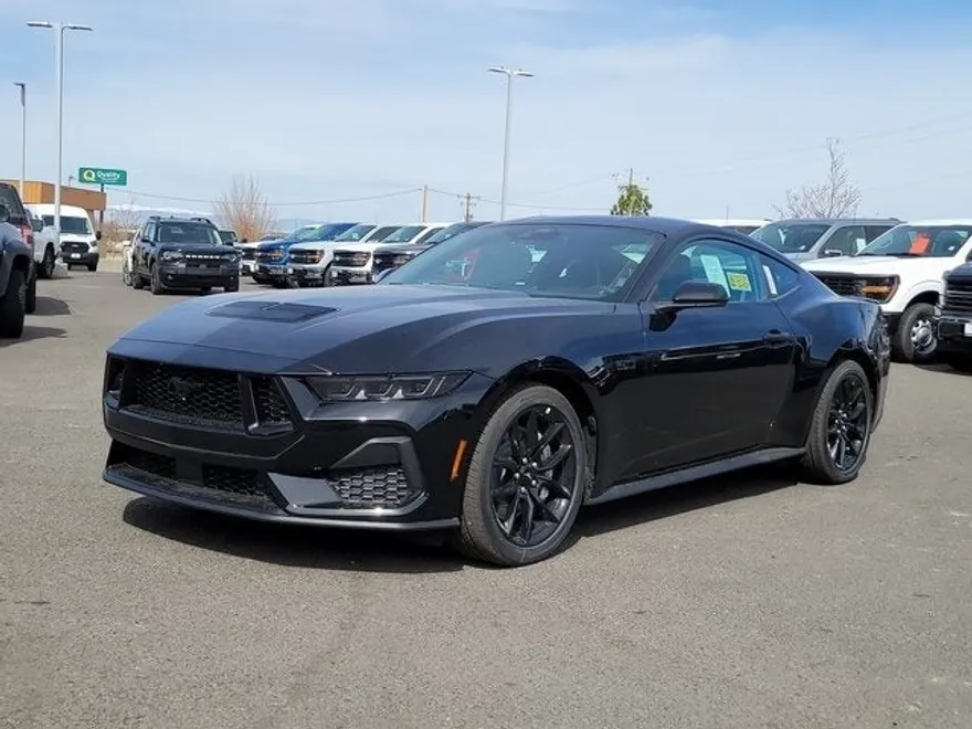 2025 Ford Mustang GT photo 1
