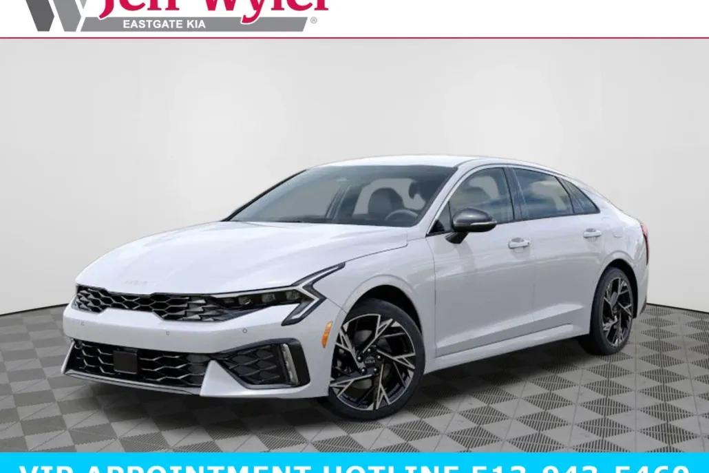 2025 Kia K5 GT-Line photo 1