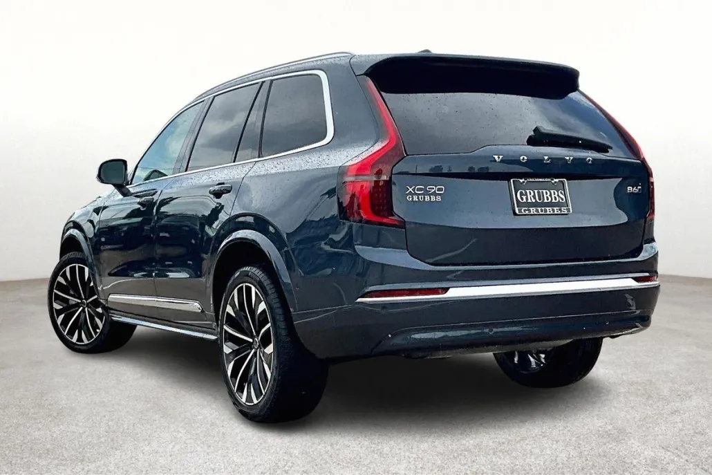 2026 Volvo XC90 photo 1