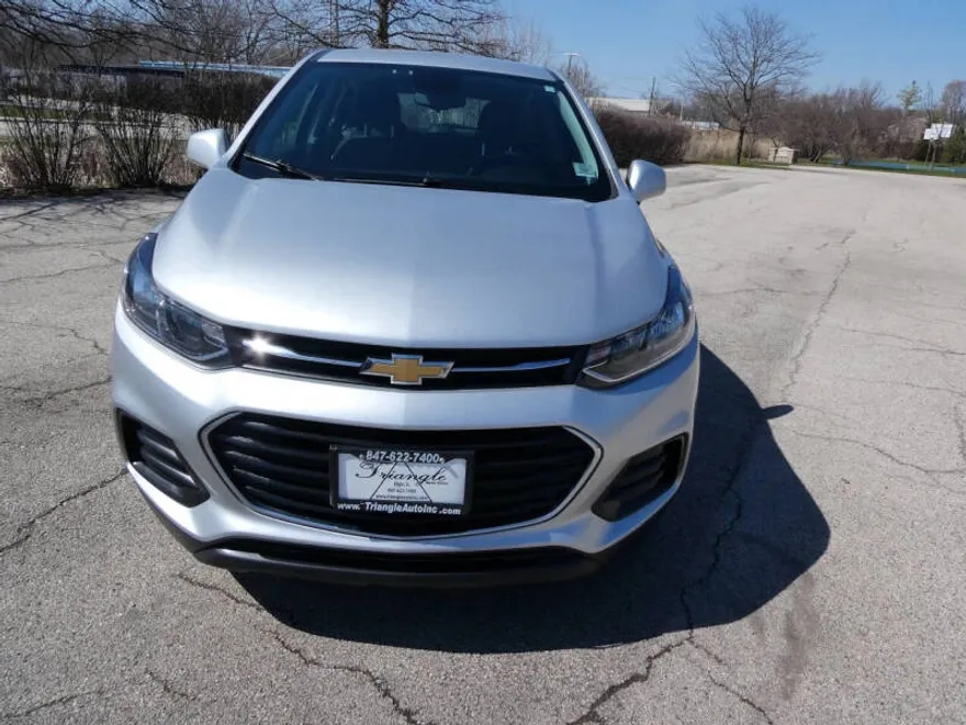2020 Chevrolet Trax LS photo 1