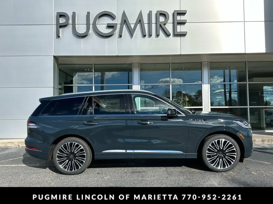 2025 Lincoln Aviator Black Label photo 1