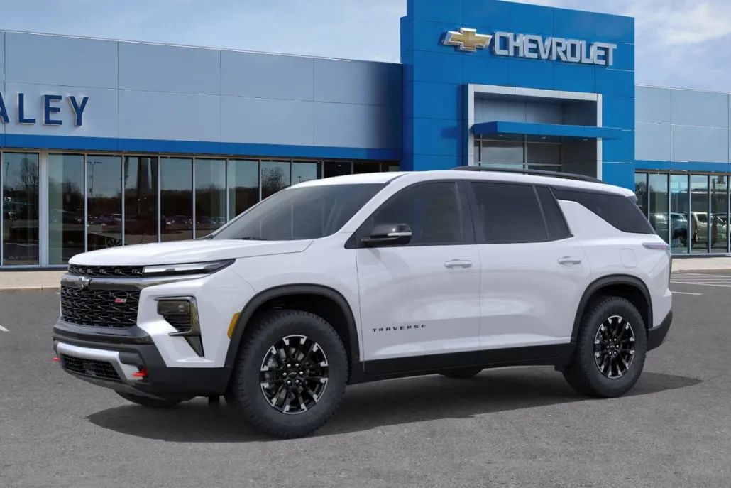 2026 Chevrolet Traverse Z71 photo 1