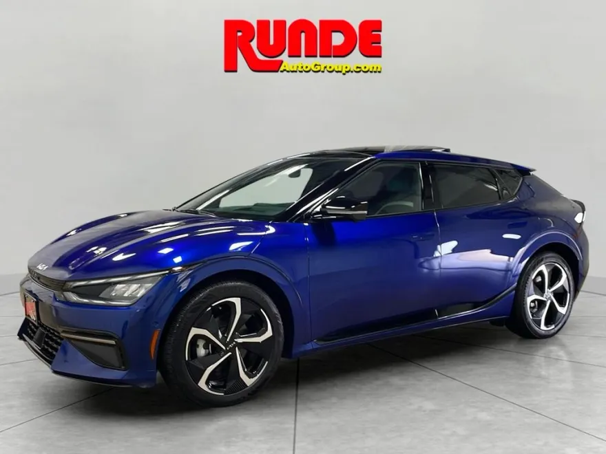 2022 Kia EV6 GT-Line photo 1