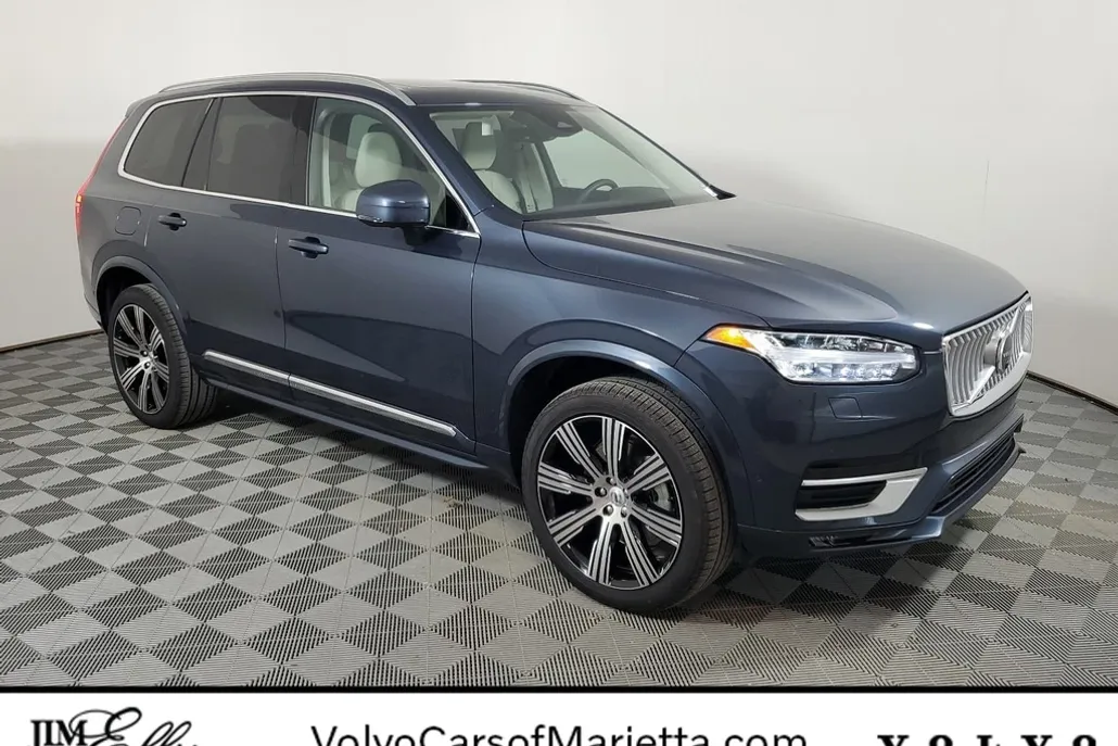 2025 Volvo XC90 Plus photo 1