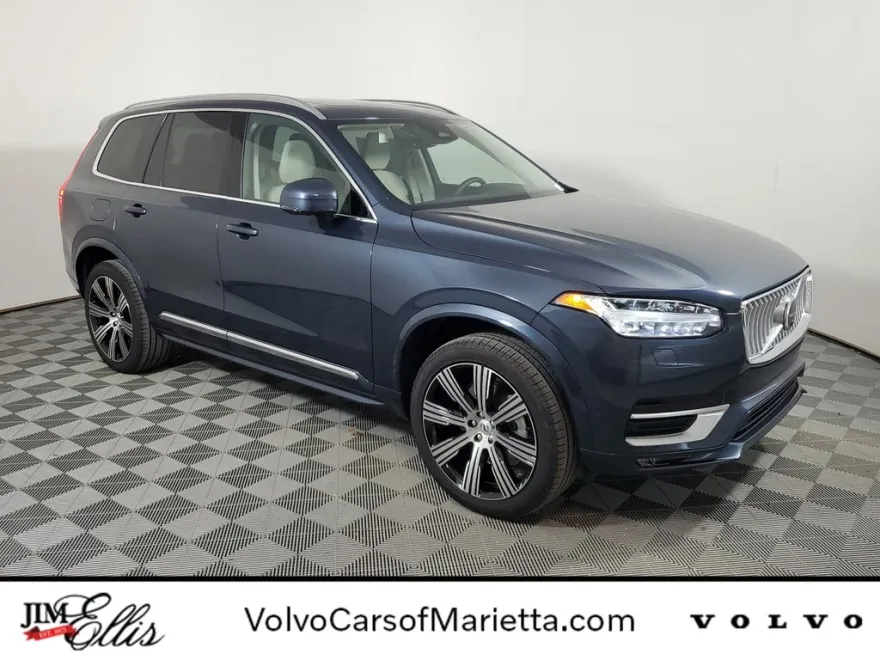2025 Volvo XC90 Plus photo 1