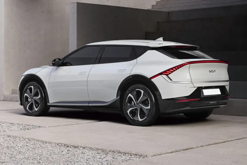 2023 Kia EV6 Wind photo 1