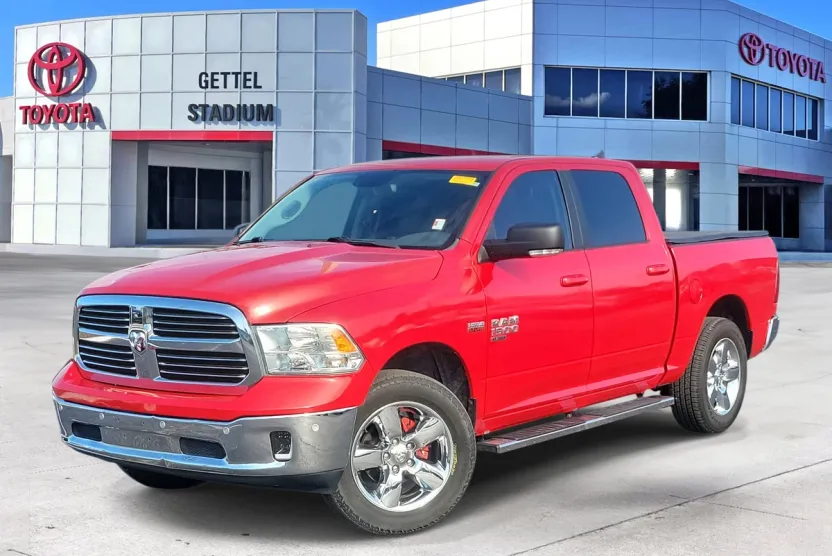 2019 Ram 1500 SLT photo 1