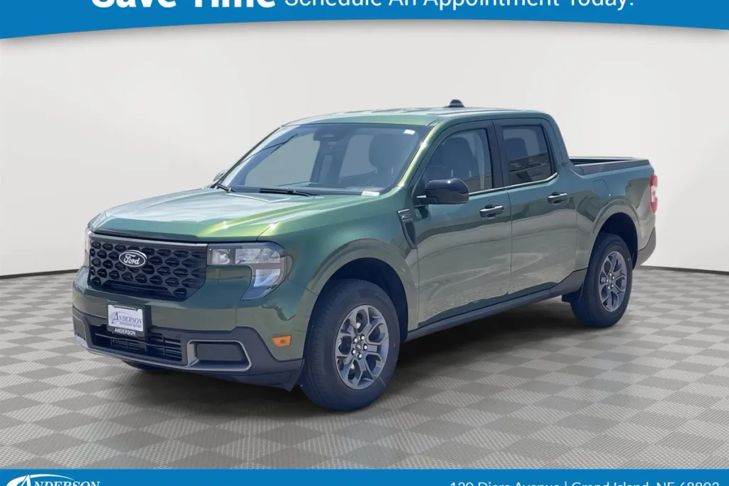 2025 Ford Maverick XLT photo 1