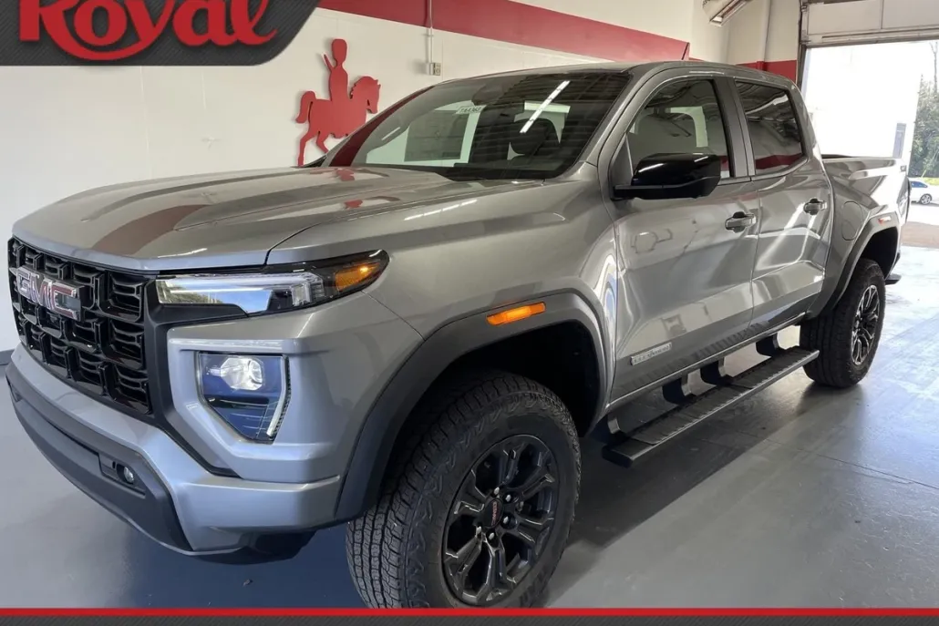 2025 Gmc Canyon Elevation photo 1