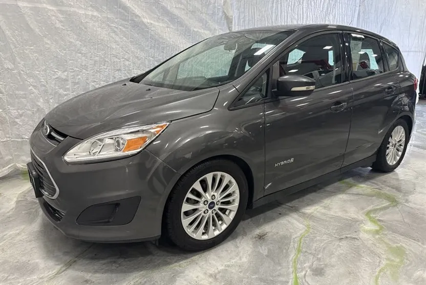 2017 Ford C-Max SE Hybrid photo 1