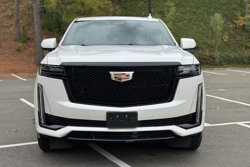2022 Cadillac Escalade Sport Platinum photo 1