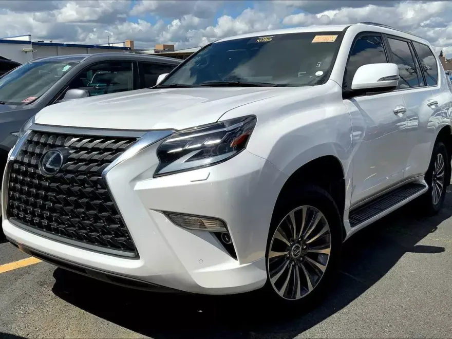 2023 Lexus GX 460 Luxury photo 1