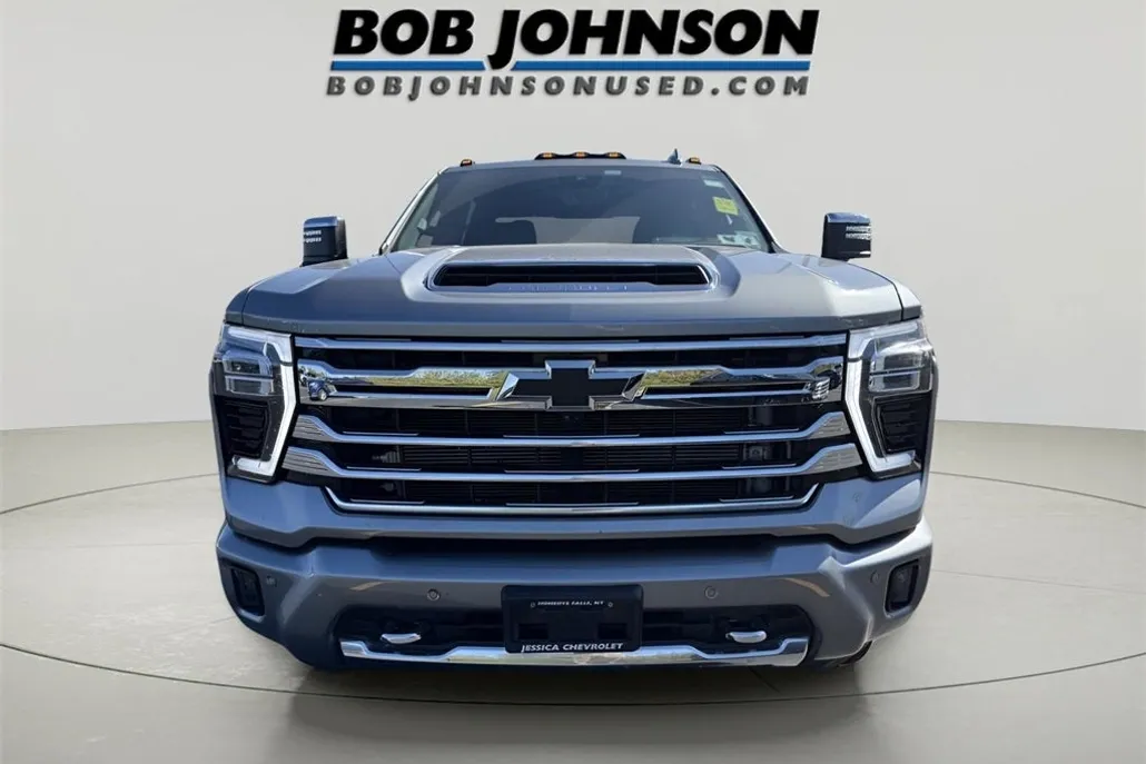 2024 Chevrolet Silverado 2500HD High Country photo 1